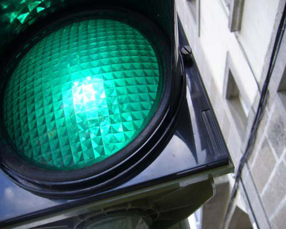 green_traffic_light