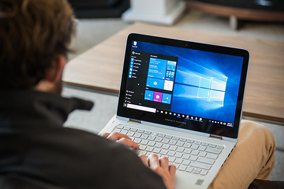 Windows-10-Restores-the-desktop-to-dominance-but-Cortana-and-Edge-need-work