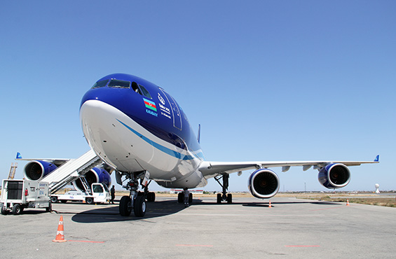 Baku_GYD_Airport_AZAL_3